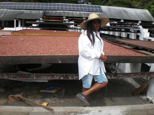 Mado, fière de sa plantation